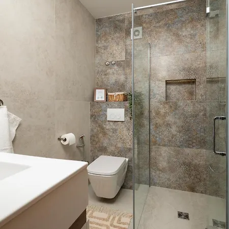 Holiday home 4 Bedroom Gorgeous In Pula