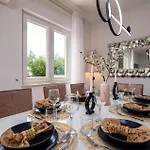 4 Bedroom Gorgeous In