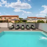 4 Bedroom Gorgeous In بيت للعطل