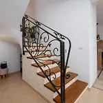 بيت للعطل 4 Bedroom Gorgeous In